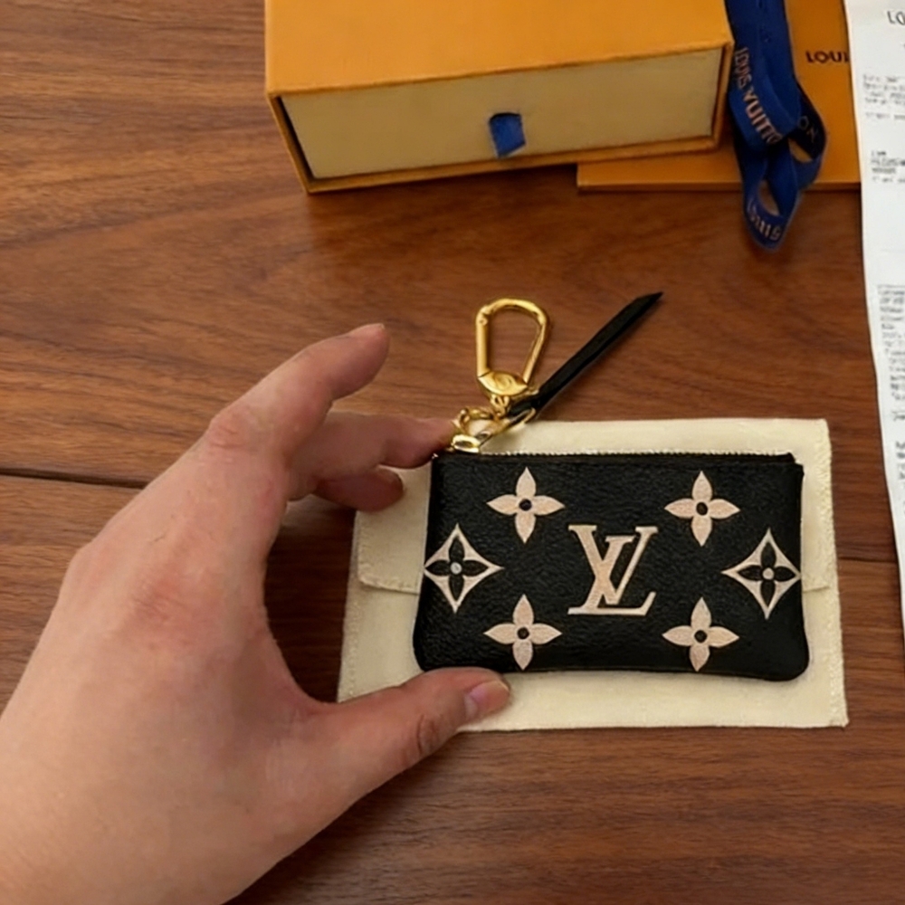 Louis Vuitton Black and Cream Key Holder